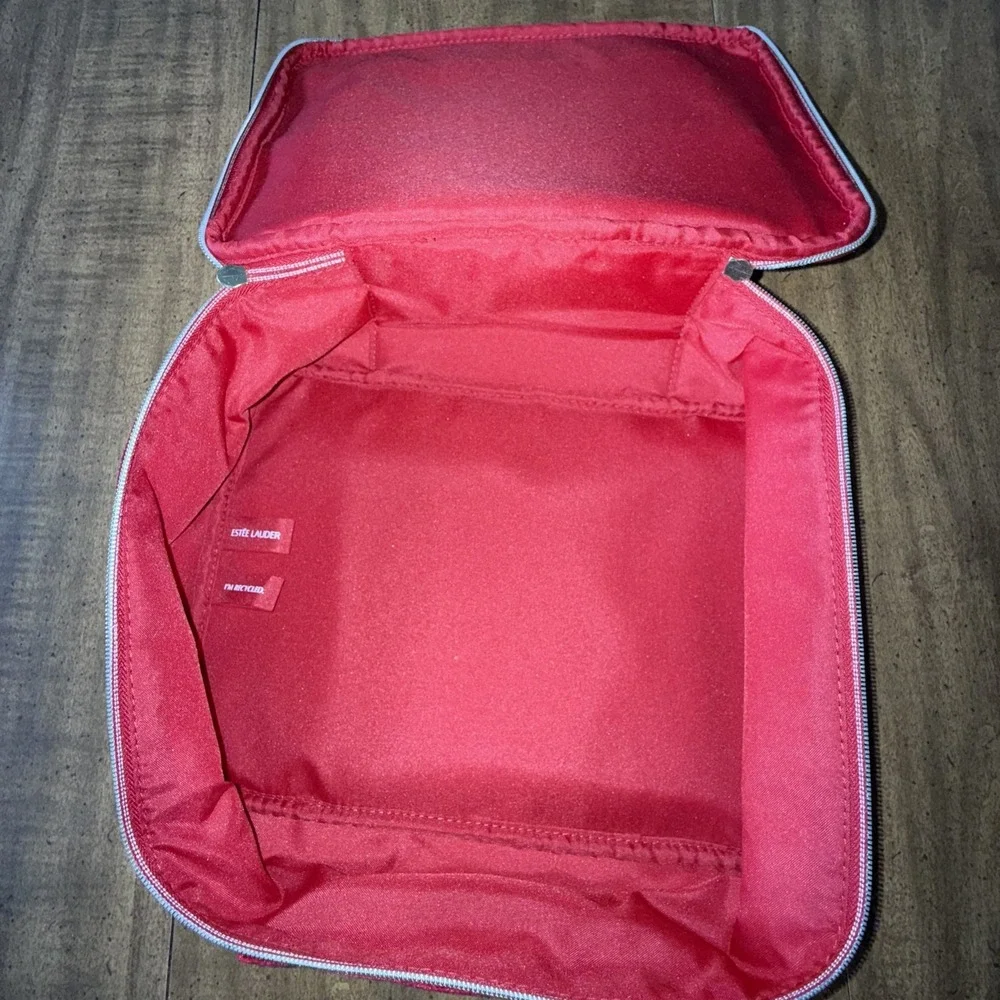Estee Lauder  Train Case Bag 2023 Limited Edition ~Red Velvet~ with‎ Handle